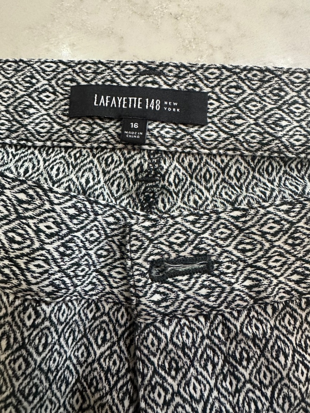 Lafayette 148 New York Black White Geometric Print Pants Size 16